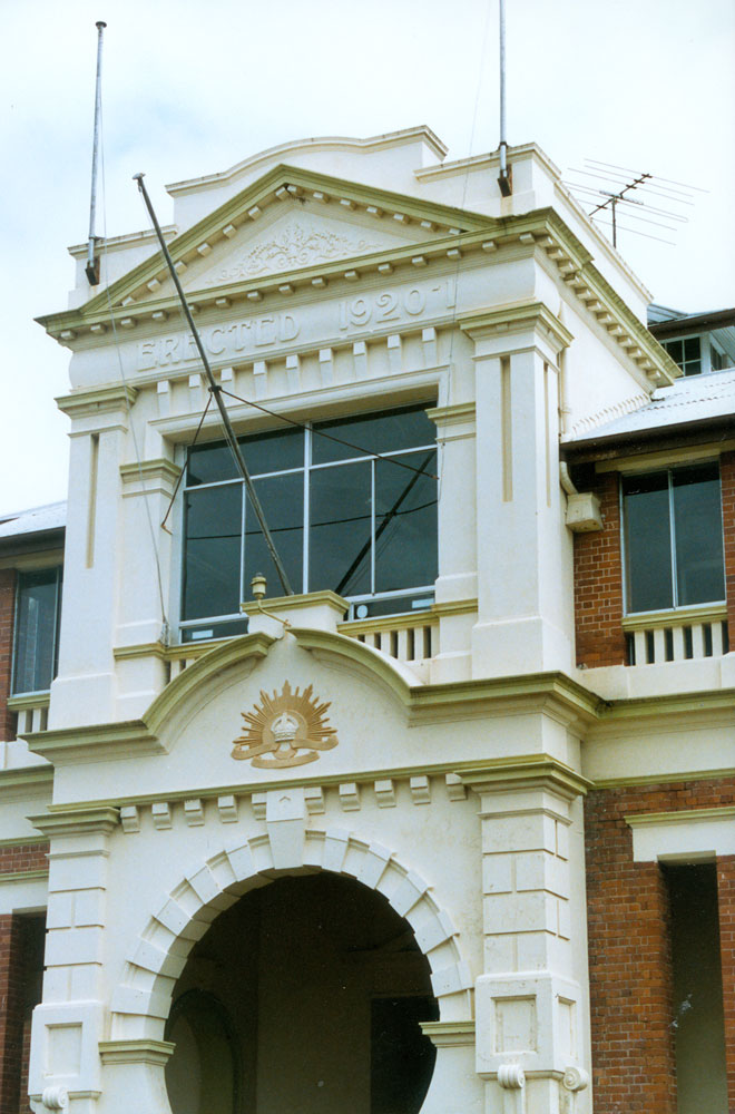 Front detail of Ipswich Soldiers' Memorial Hall, 63 Nicholas Street, Ipswich, 1992