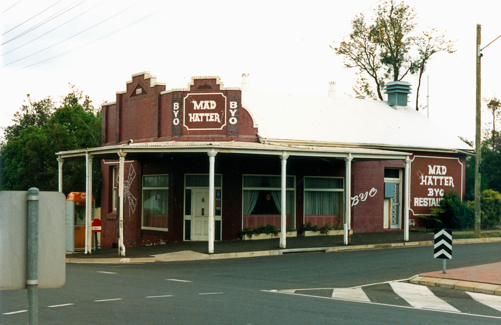 Warwick Road, No 37, (corner Warwick Road and Park Street), Ipswich, 1992