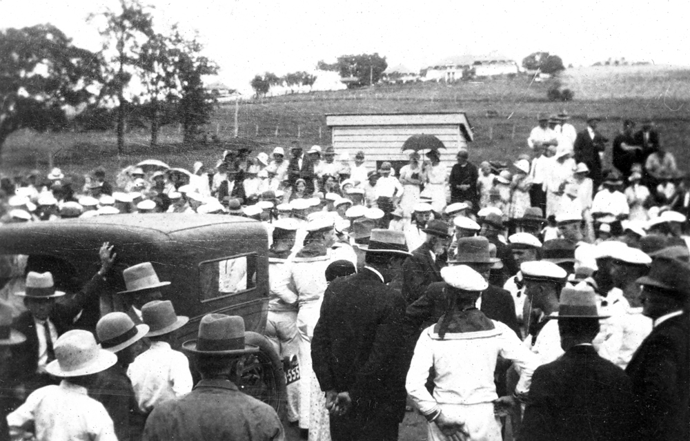 Gathering in Marburg, Ipswich, 1934