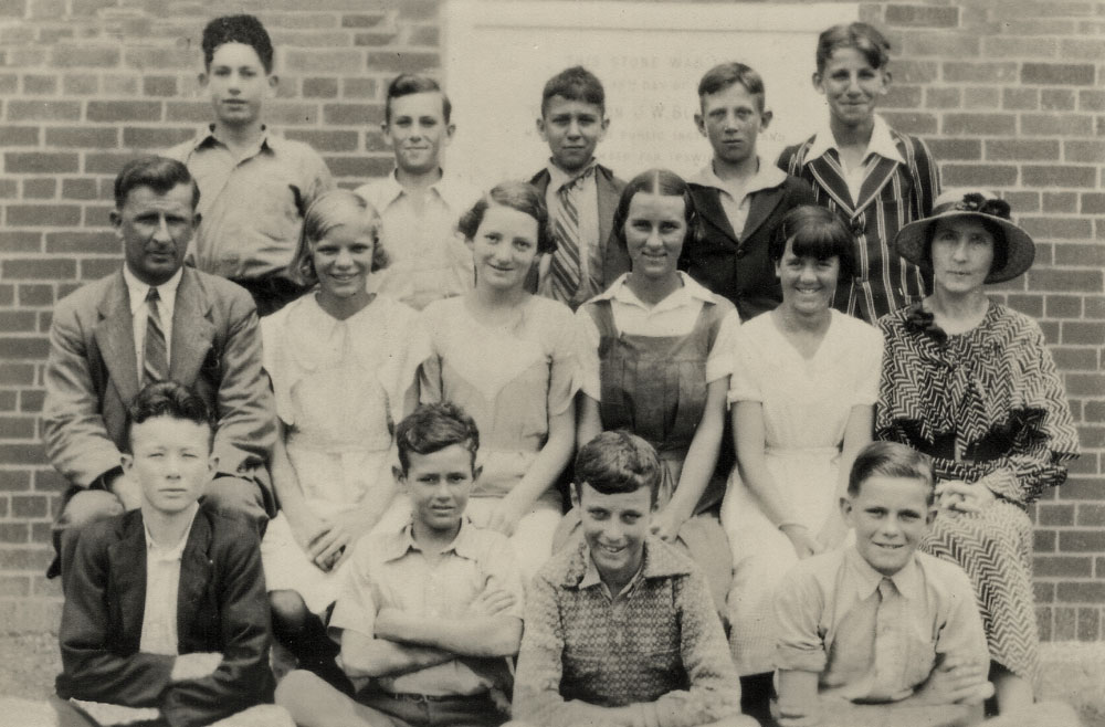 Students and believed to be, teachers from a class at Silkstone State School, Ipswich, 1933