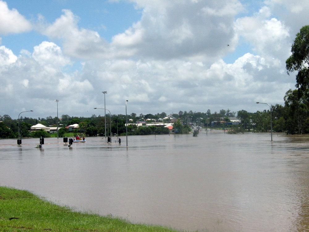 One Mile Bridge in flood, from Leichhardt side of bridge, One Mile, Ipswich, 2011