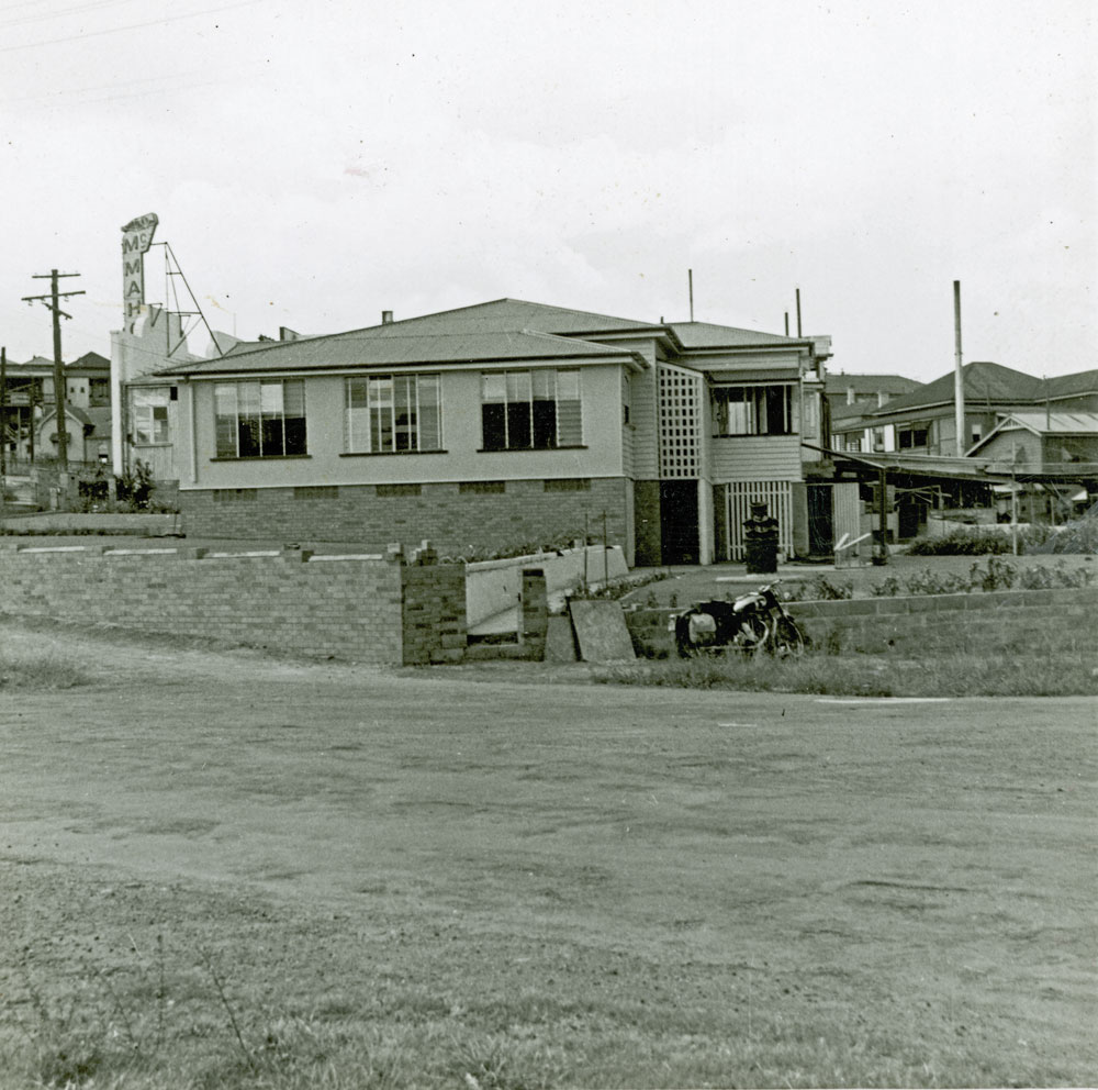 McMahons Soft Drink Factory, side view, Ipswich, 1953