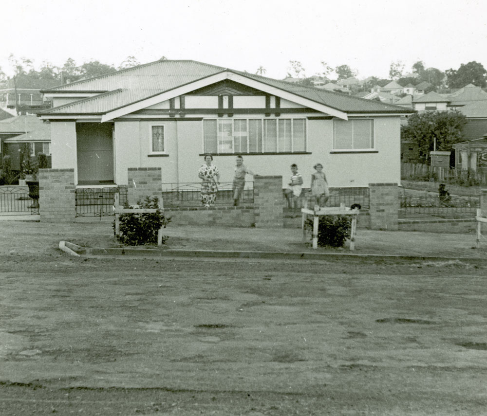 Home of Frank and Mary McMahon, Woodend, Ipswich, 1953
