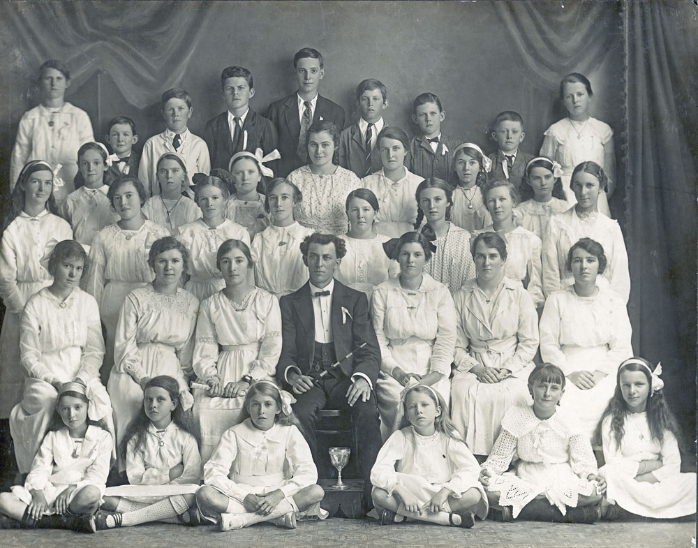 Bundamba Methodist Juvenile Choir, Ipswich, c.1913