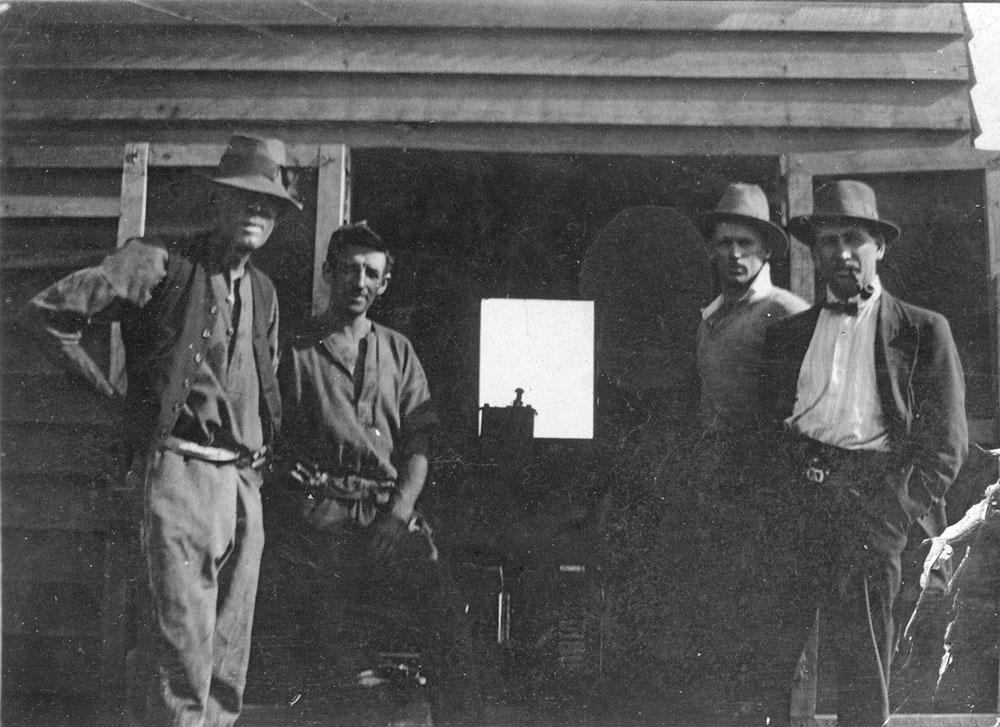 Workers in the haulage hut at the Klondyke Colliery, North Ipswich, c.1928