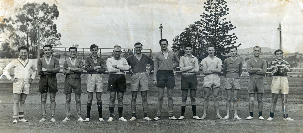Cribb &amp; Foote football team, (Rugby League?), at Ipswich Showgrounds, Ipswich, c.1940