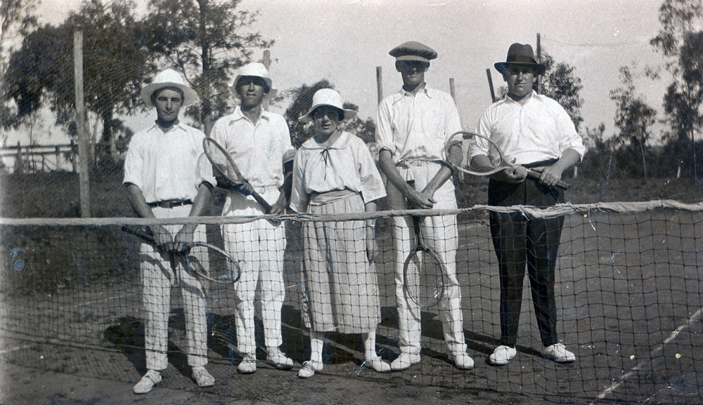 Group of tennis players believed to be at Mount Forbes State School courts, Mount Forbes, Ipswich, 1920s