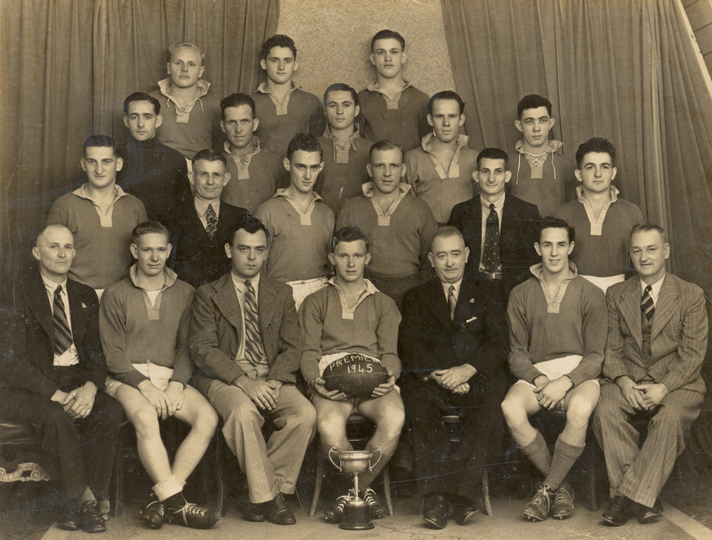 Moulder's Rugby League Club, 1945