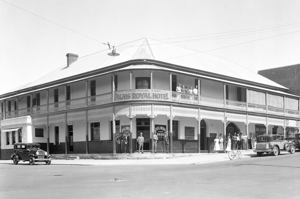 Palais Royal Hotel prior to renovations, Ipswich, c.1940
