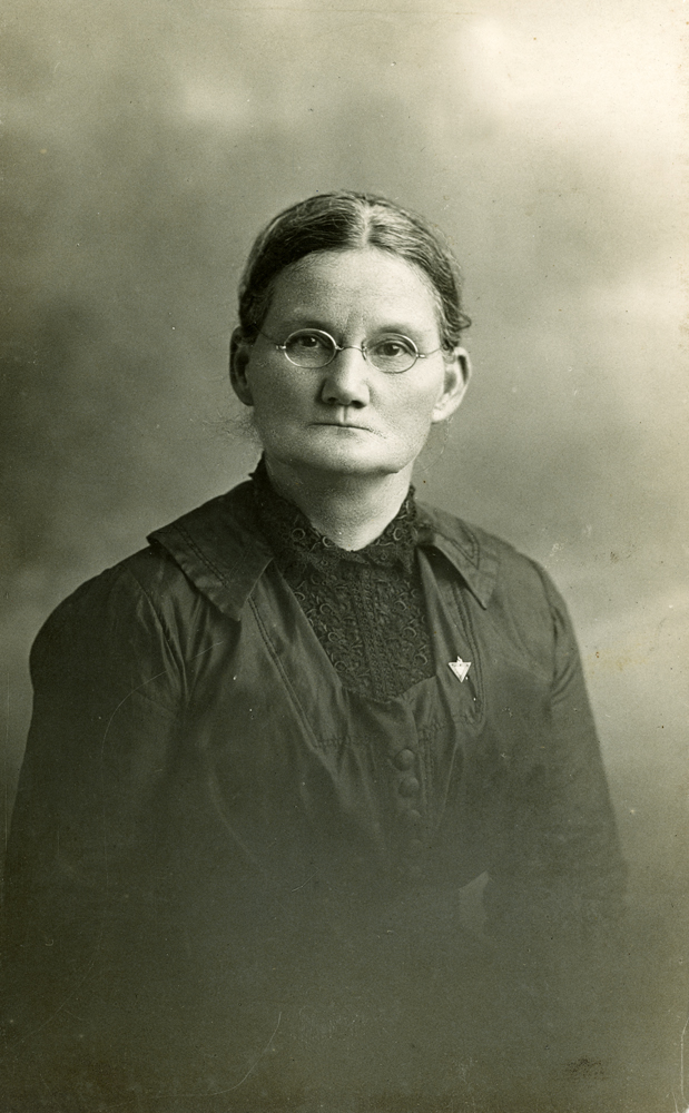 Portrait of Rebecca Elliott, One Mile, Ipswich, c.1912