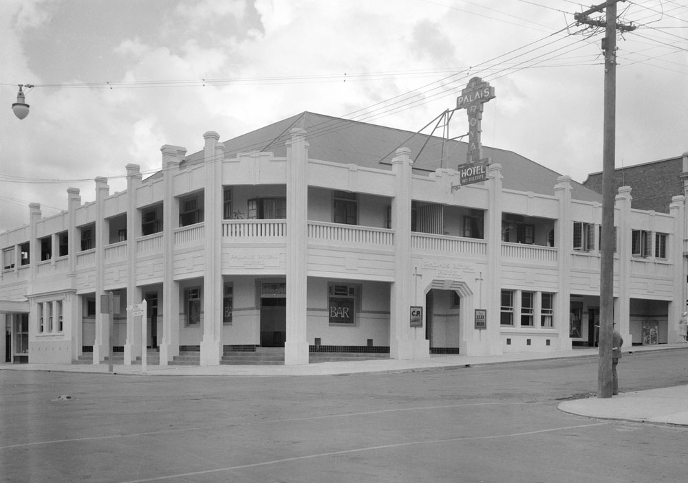 Palais Royal Hotel after renovations, Ipswich, c.1940