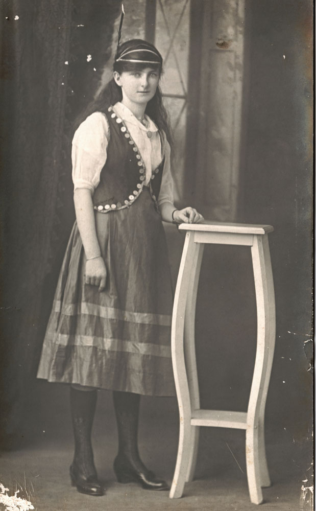 Eileen Josephine Scanlon of Ipswich, 1916