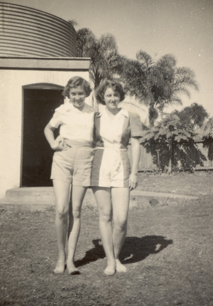 Backyard of Percward Court, corner South and East Streets, Ipswich, 1947