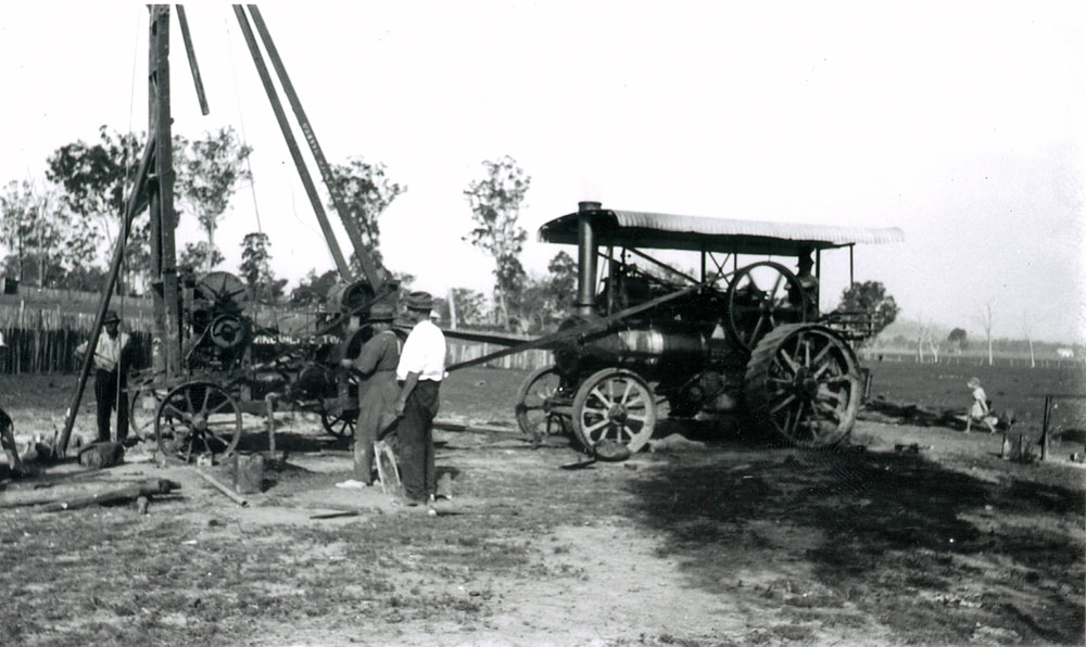 Mining equipment, believed to be on Nunn's Paddock at Dinmore, c.1887
