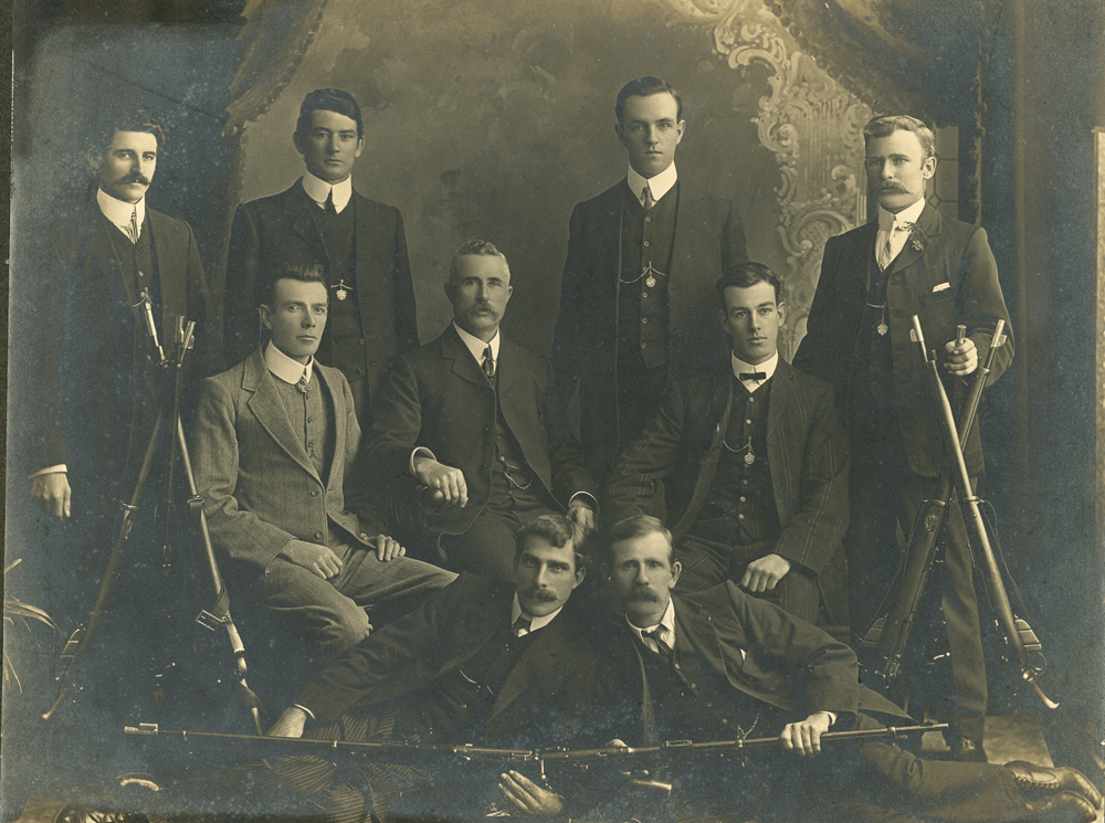 Group photograph showing members of the Ipswich Rifle Club, c.1914