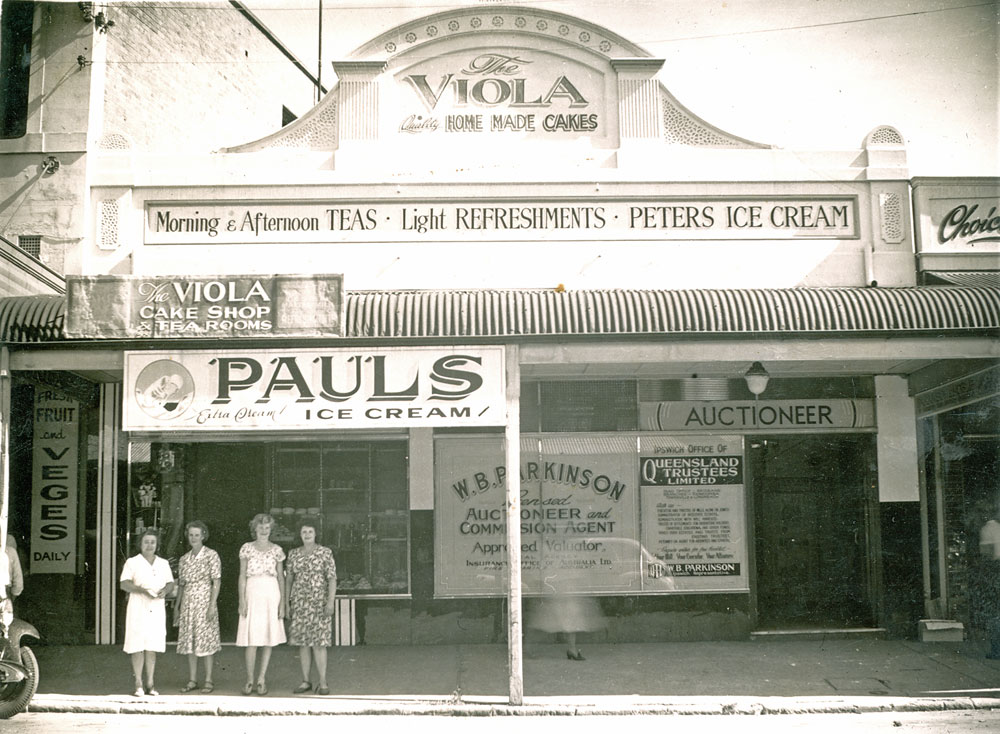 Staff in front of the Viola Cake Shop and Tea Rooms, Brisbane Street, Ipswich, 1949