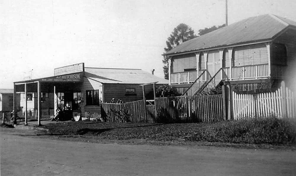 General Store, corner Blackstone and Whitehill Roads, Eastern Heights, Ipswich, late 1940s.
