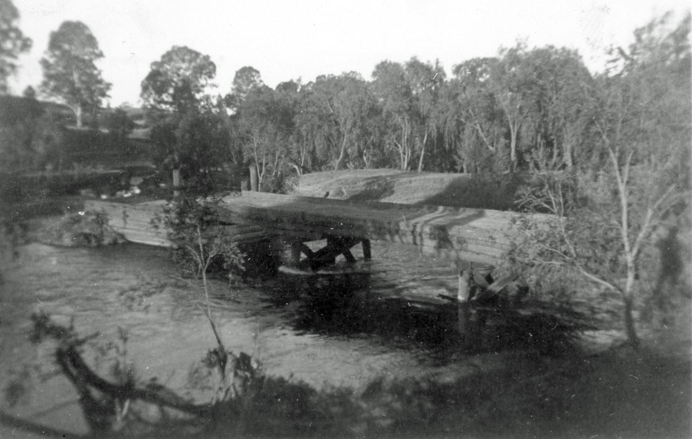 Bridge at Colleges Crossing, Chuwar, Ipswich, 1949