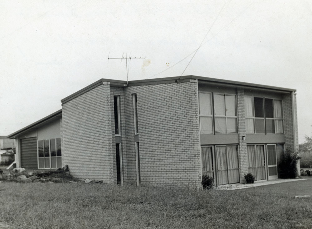 Whitehill Road South, No 305, Flinders View, Ipswich, 1970