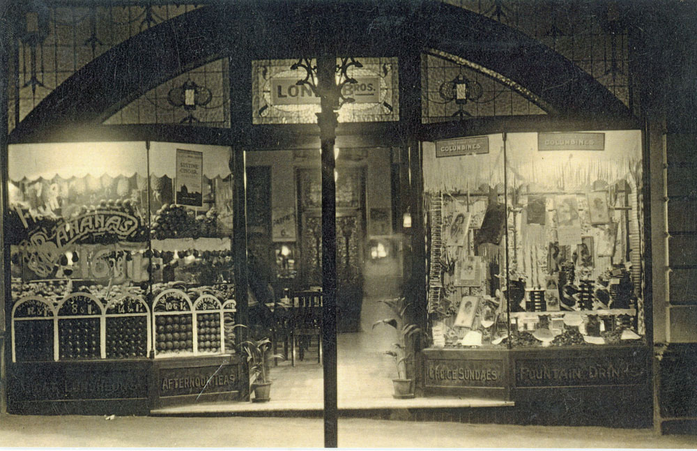 Front display windows of Londy's Australia Caf&eacute;, Brisbane Street, Ipswich, 1920s
