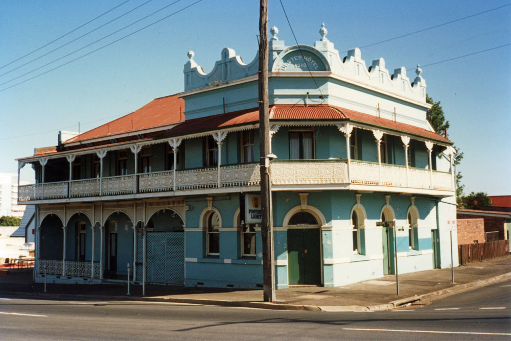 Ulster Hotel, 25 Brisbane Street, Ipswich, 1996