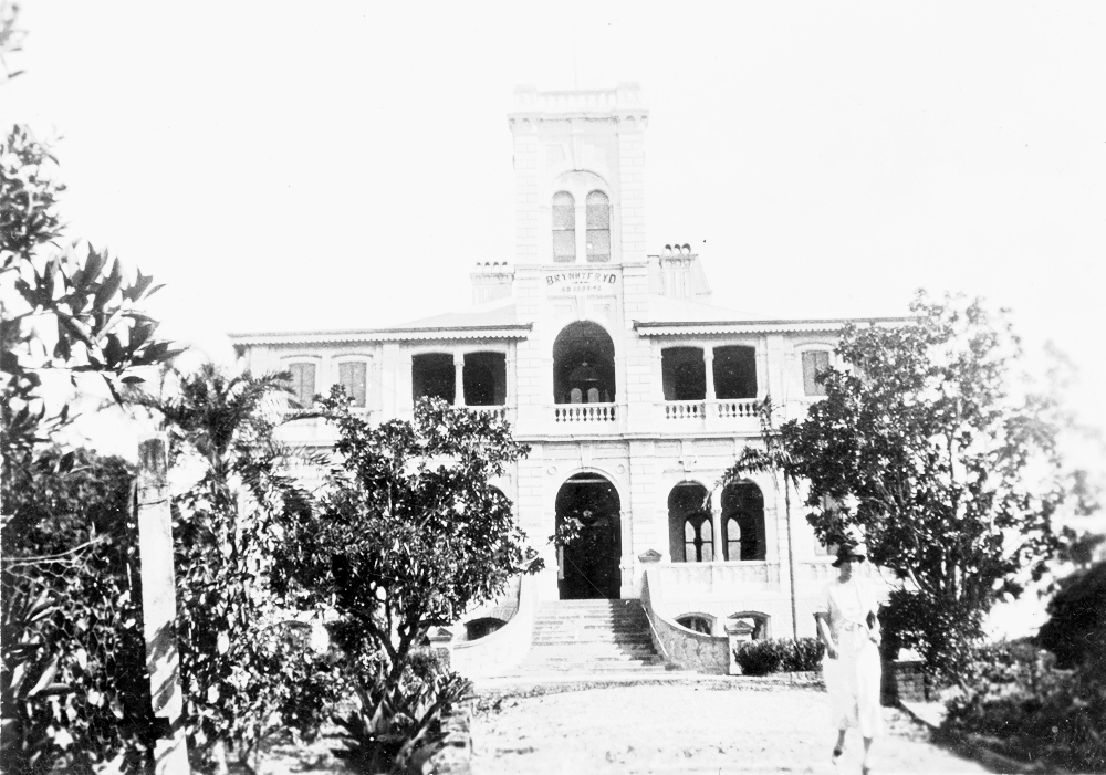 Brynhyfryd, front steps, Blackstone, Ipswich, late 1920s
