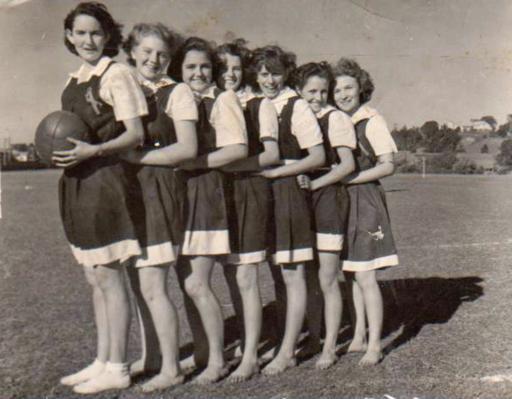 East Ipswich Methodist basketball team, Ipswich, c.1945