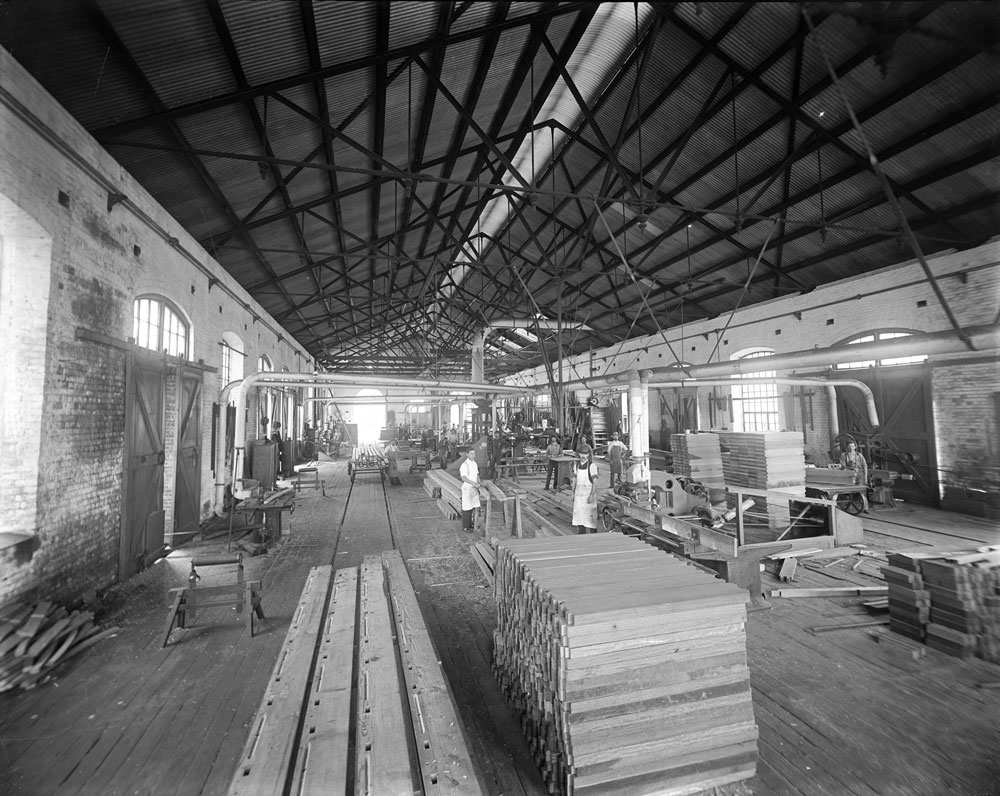 Interior of K Mill, Ipswich Railway Workshops, Ipswich, 1910
