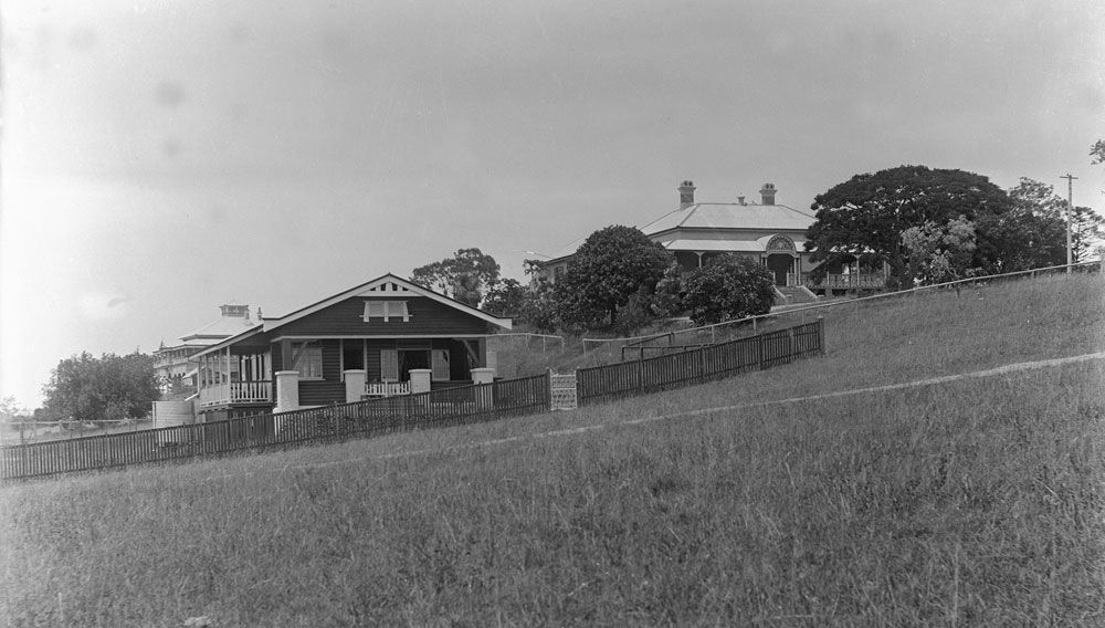 Home of Arthur Henry Whitehead and Karragaroo, Eastern Heights,  Ipswich, 1920s.