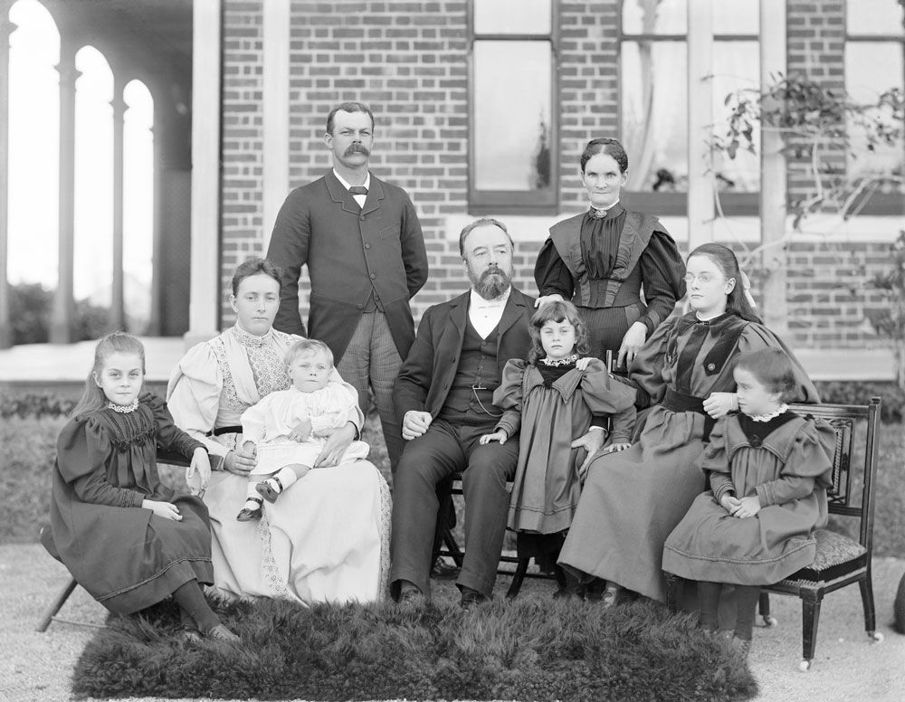 Family of James Clarke Cribb at Garowie, Whitehill Road, Eastern Heights, Ipswich, c.1898