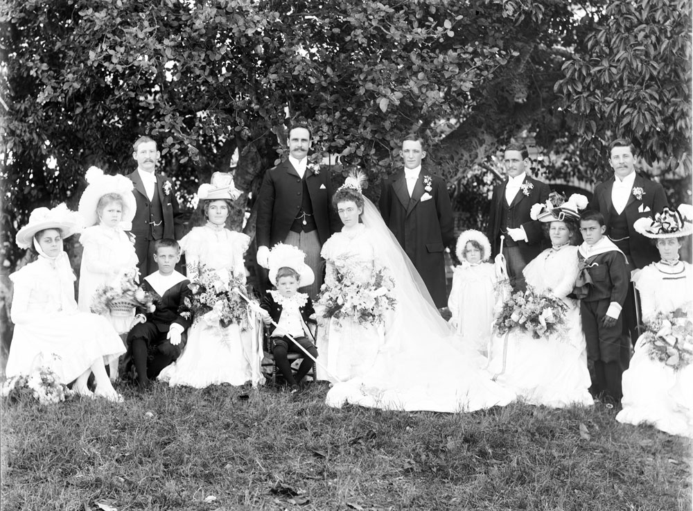 Cribb &amp; Foote family wedding, Ipswich, 1900