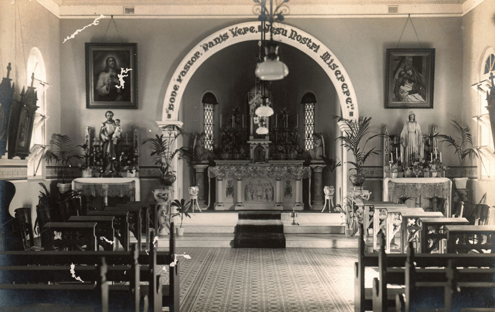 Unidentified Catholic Chapel in the Ipswich area, 1900s