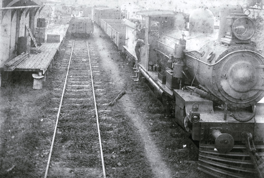 Unidentified Railway Station, may be Dugandan, near Boonah, n d