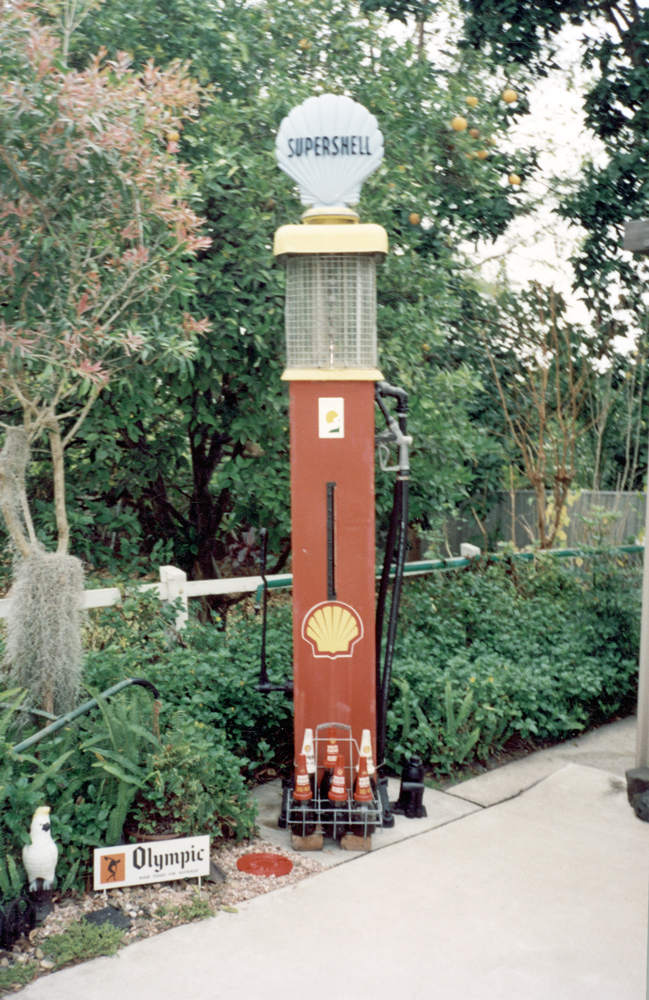 Petrol pump, c.1929, from Roberts Shell Garage, 'Fiveways' , previously corner Chermside Road and Brisbane Street,  Ipswich, c.2000