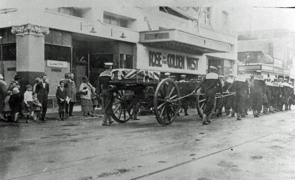 Funeral procession, for James Rupert Trevis, from Blackstone, Ipswich, in Hobart, Tasmania, 1928