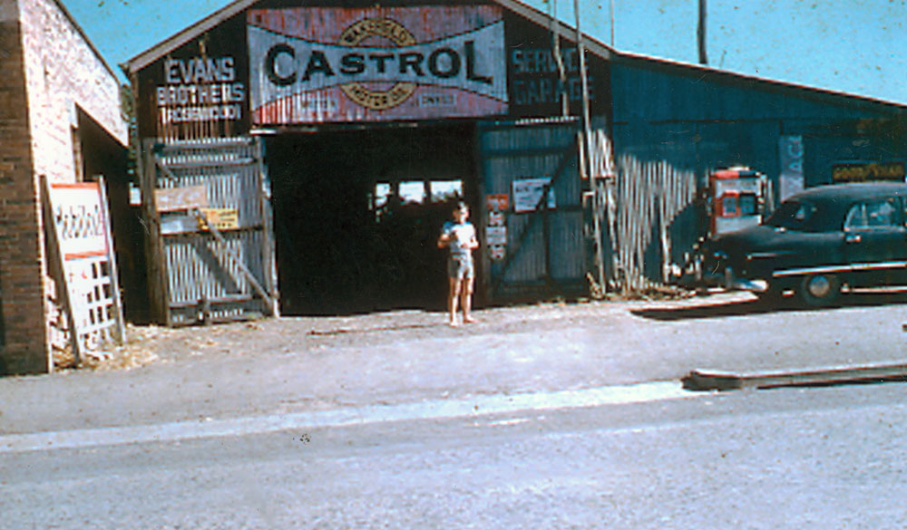 Evans Brothers' garage, Rosewood, Ipswich, late 1950s