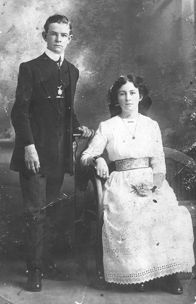Charles Coley and  Clara Marian Richards, Ipswich, 1916