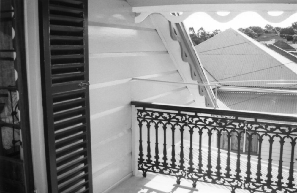 Toronto, 30 Quarry Street, Ipswich, 1990