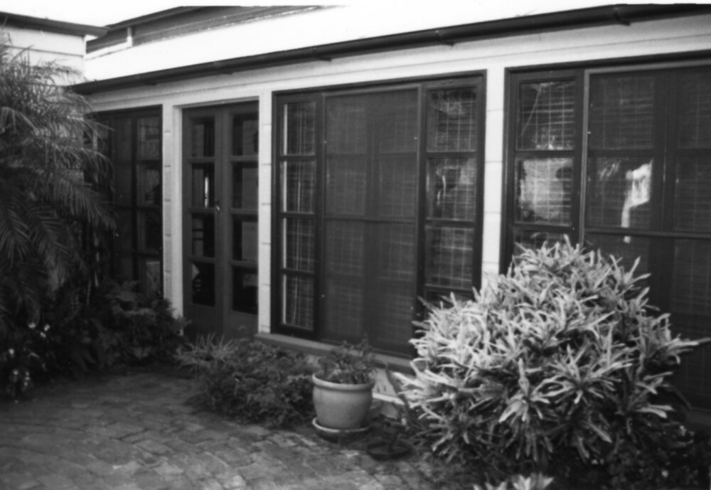 Toronto, 30 Quarry Street, Ipswich, 1990