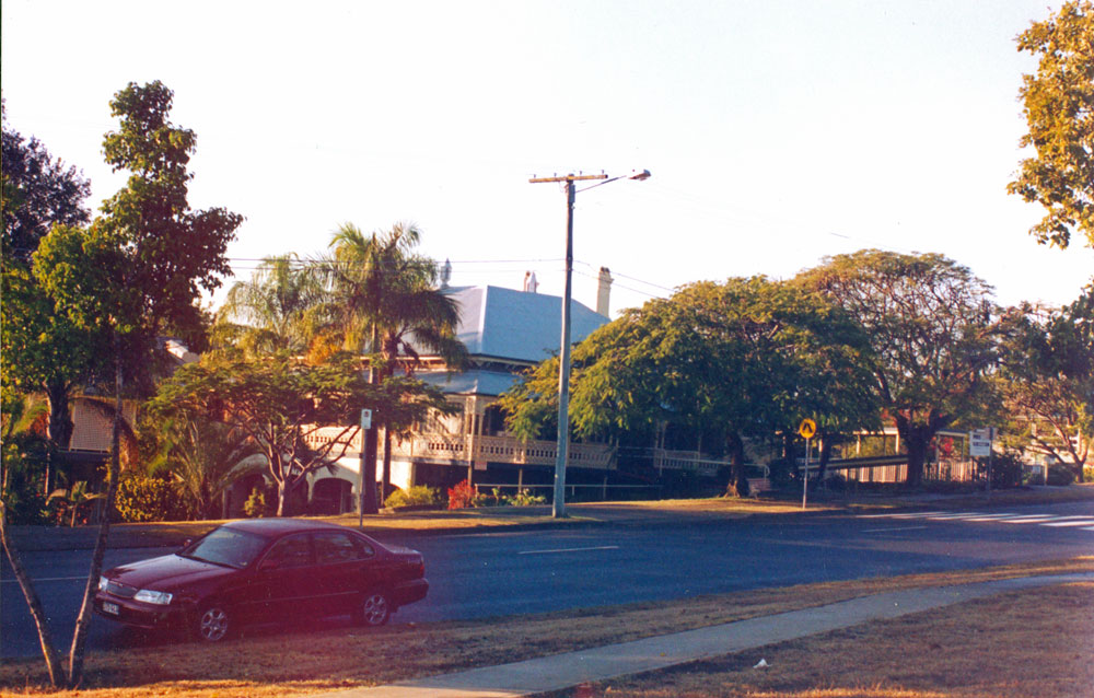 Buildings at 68 Chermside Road, Newtown, Ipswich, 2002