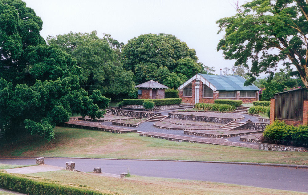 Glass house at Queens Park, Ipswich, 2002