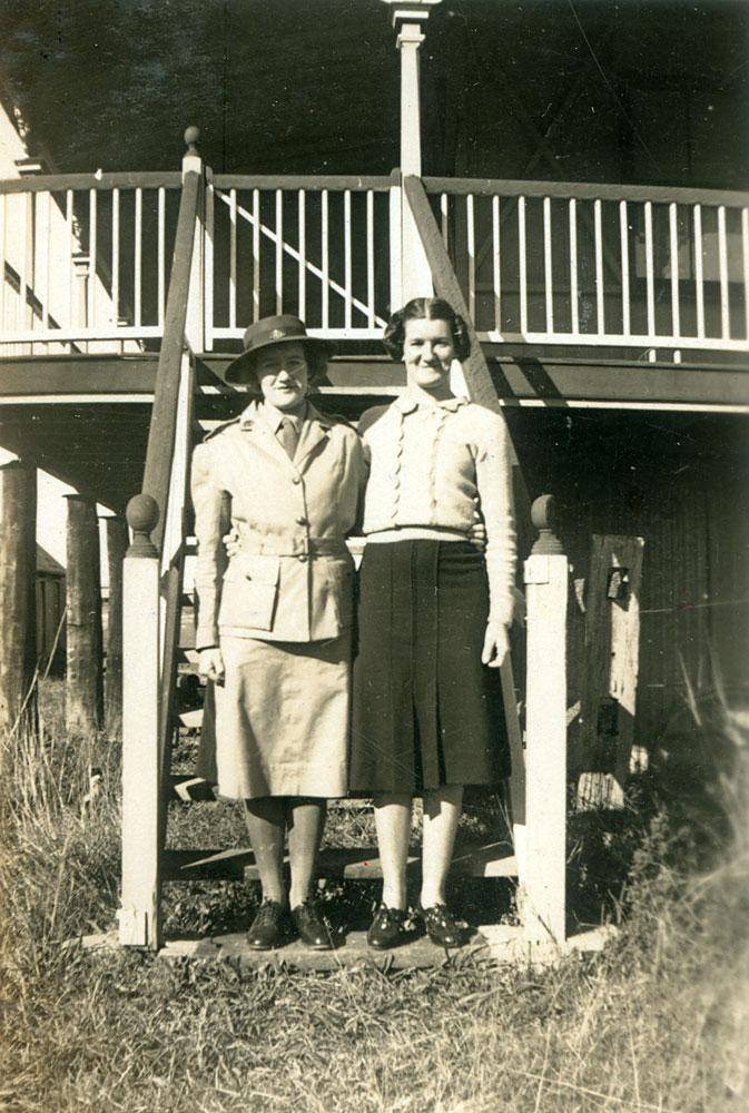 Private Edna Wisely and Isobel Chant at 15 Bowen Street, Woodend, Ipswich, 1942-1944
