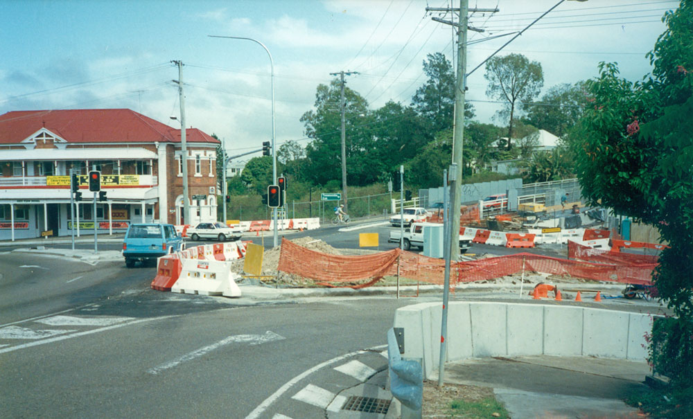 Burnett Street Bridge during widening, Ipswich, 1996
