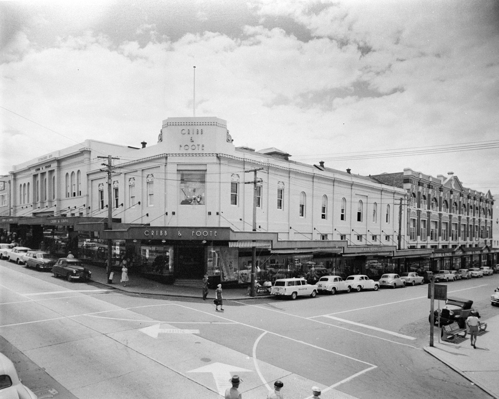 Cribb &amp; Foote, corner Brisbane and Bell Streets, Ipswich, 1959