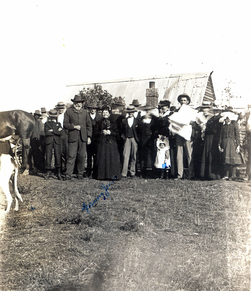 Group including Mr James and Mrs Eve Jones of Alice Street, Goodna, Ipswich, c.1905