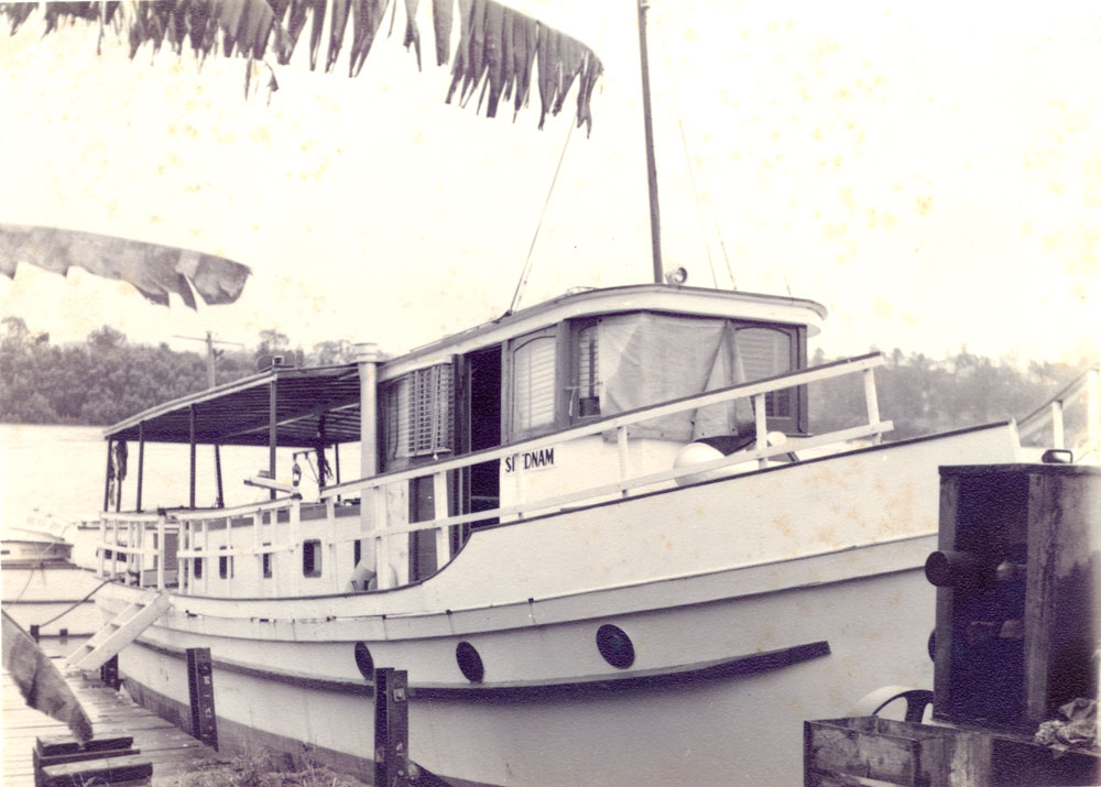 Srednam (boat) at the Blackall Street, Ipswich wharf, East Ipswich, c.1960
