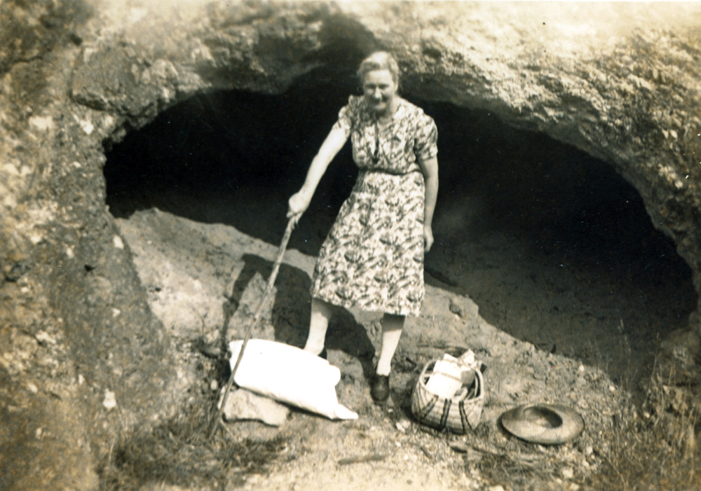 Lady at  'Cocky Jerry Jar' Cave, Denmark Hill, Ipswich c.1947