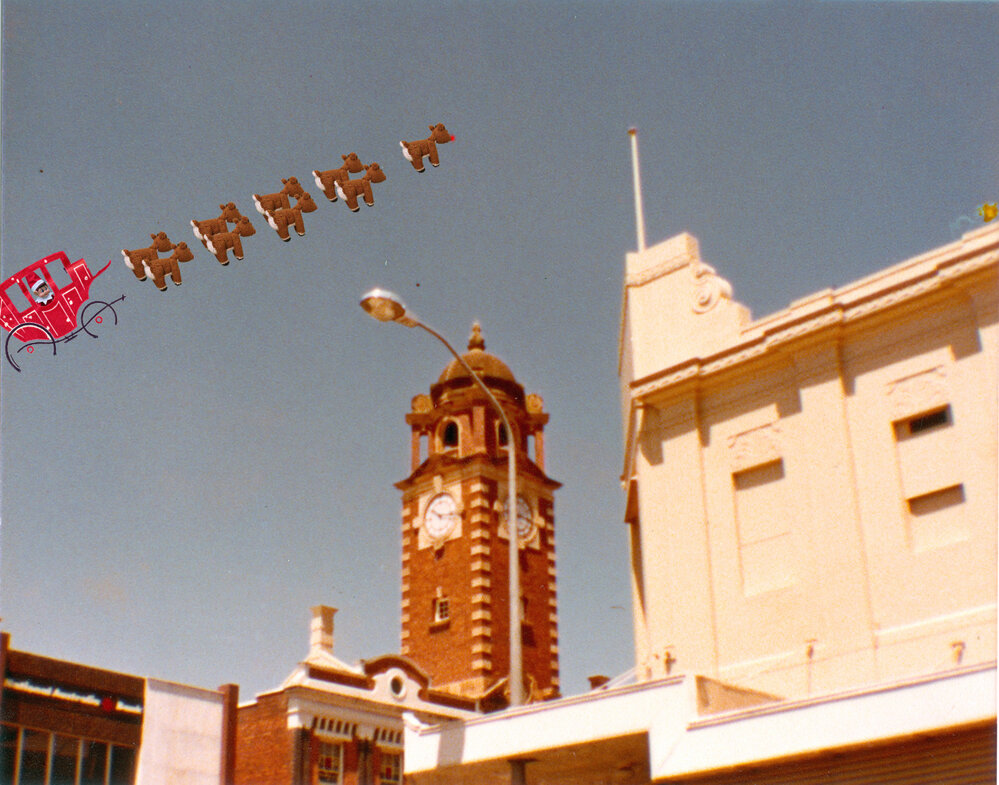 Shelven &amp; Rudolph explore Ipswich, Christmas 2020