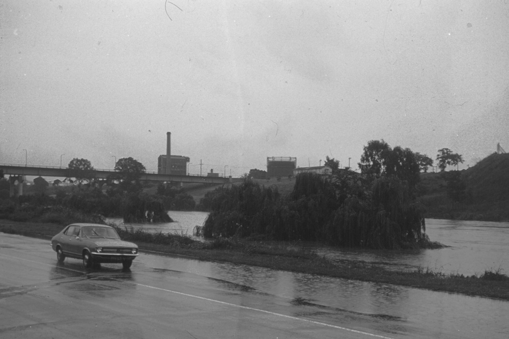 Bremer River, Ipswich in flood in early 1971