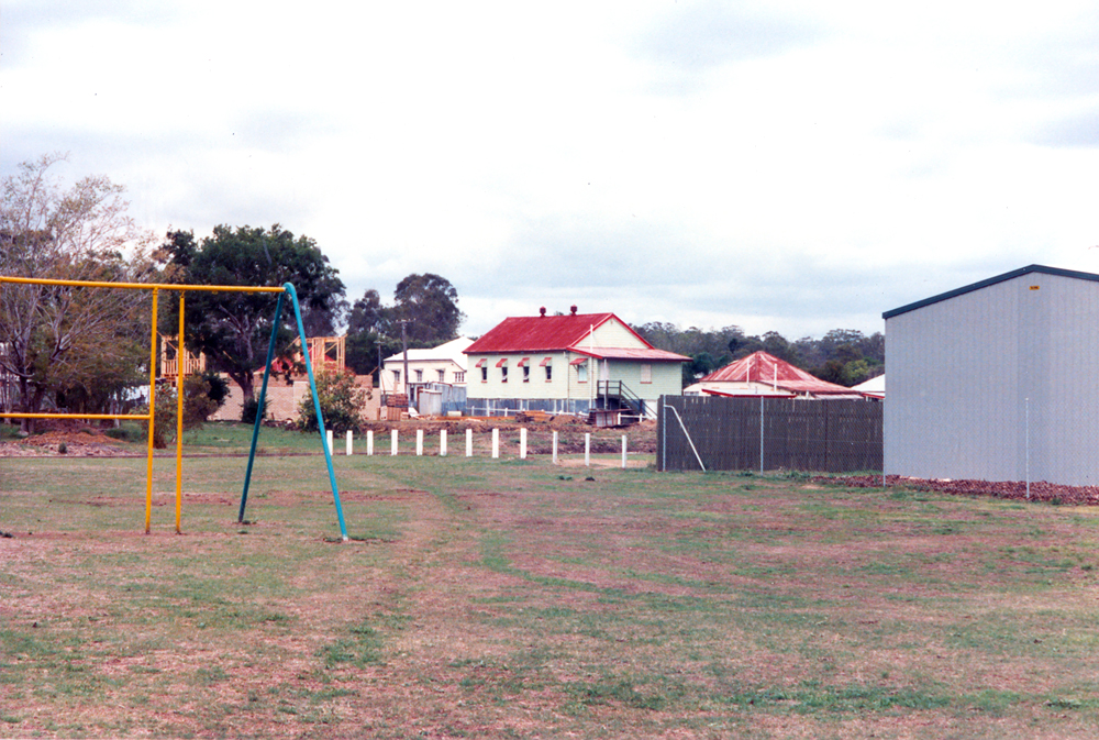 Lindsay Street, Nos. 13 &amp; 14, from Park, Bundamba, 1991